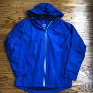 BRAND NEW w/o tags size L light weight coat